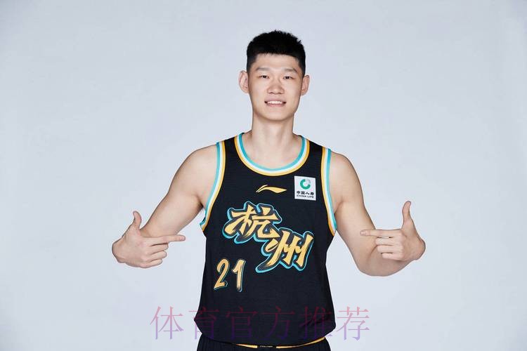 CBA官方:胡金秋当选CBA联赛常规赛第四周周最佳球员 CBA官方:胡金秋当选CBA联赛常规赛第四周周最佳球员